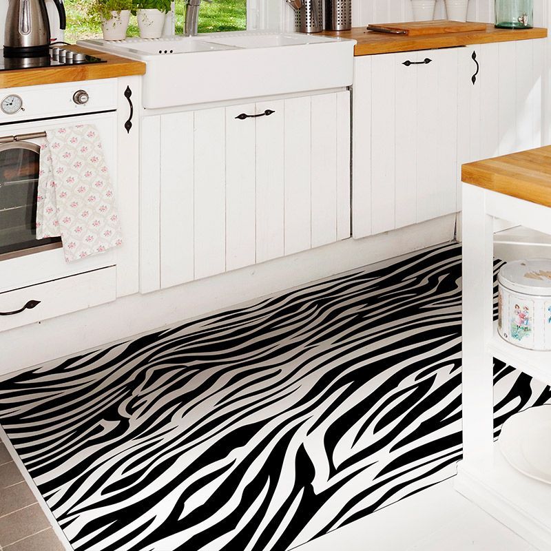ALfombra Vinílica Black & White cocina