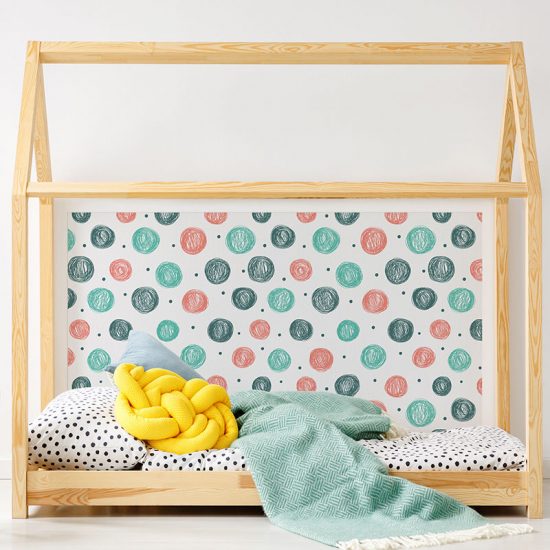 Cabecero de cama de vinilo Infantil Puntitos detalle cama