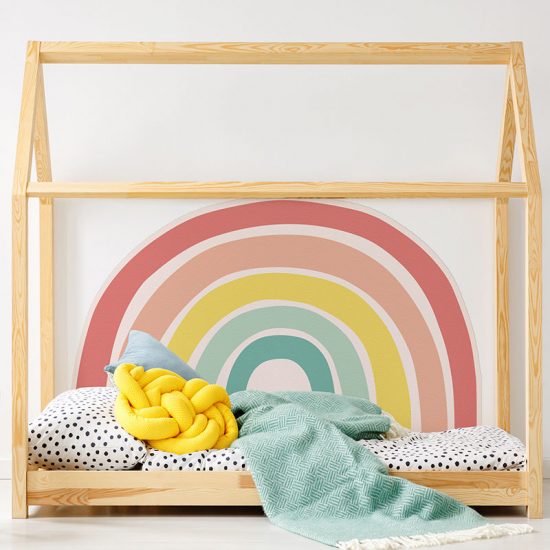 Cabecero de cama de vinilo Infantil Arcoiris detalle cama