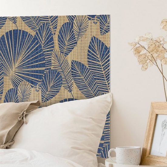 Detalle cabecero de cama de vinilo Linda