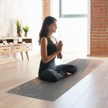 Yoga mat teleno clase de yoga