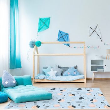 Alfombra vinílica infantil Space rabbits detalle habitación