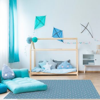 Alfombra vinílica infantil color line detalle habitación