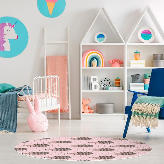 Alfombra vinílica infantil redonda Erizos rosa detalle habitación