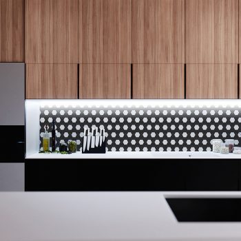 Vinilo decorativo Hive negro cocina