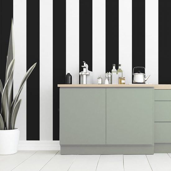 Papel pintado autoadhesivo rayas black and white cocina