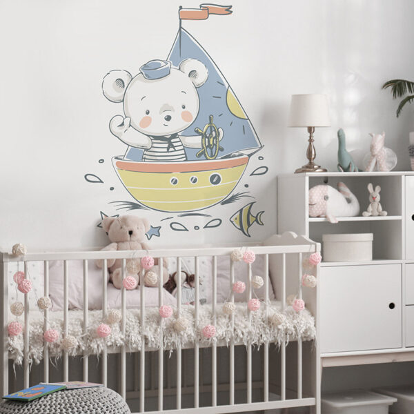 Vinilos decorativos infantiles Oso viajero dormitorio infantil