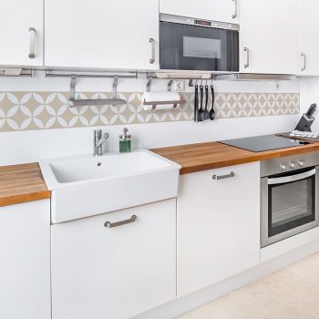 Vinilos decorativos cenefa autoadhesiva Gracia Beige